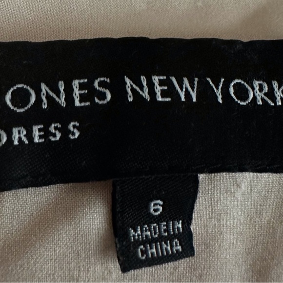 Jones New York Black and Nude Dress - Picture 7 of 8